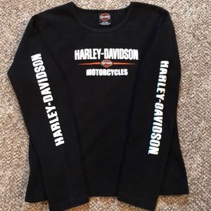 Long sleeved Harley Davidson shirt